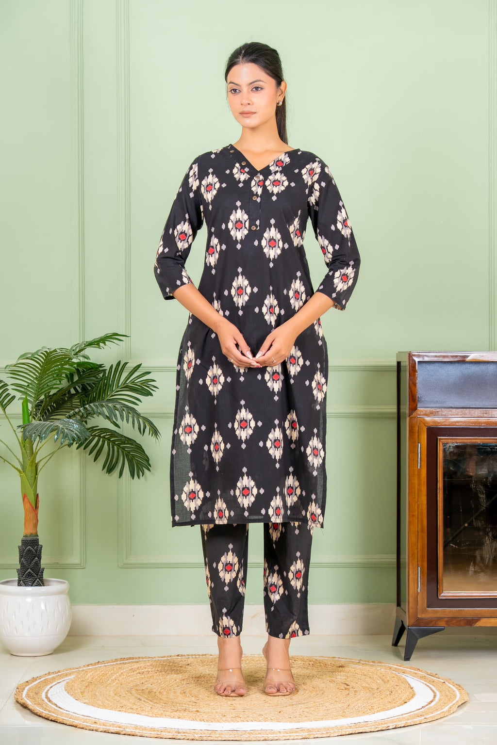 black discharge kurta set