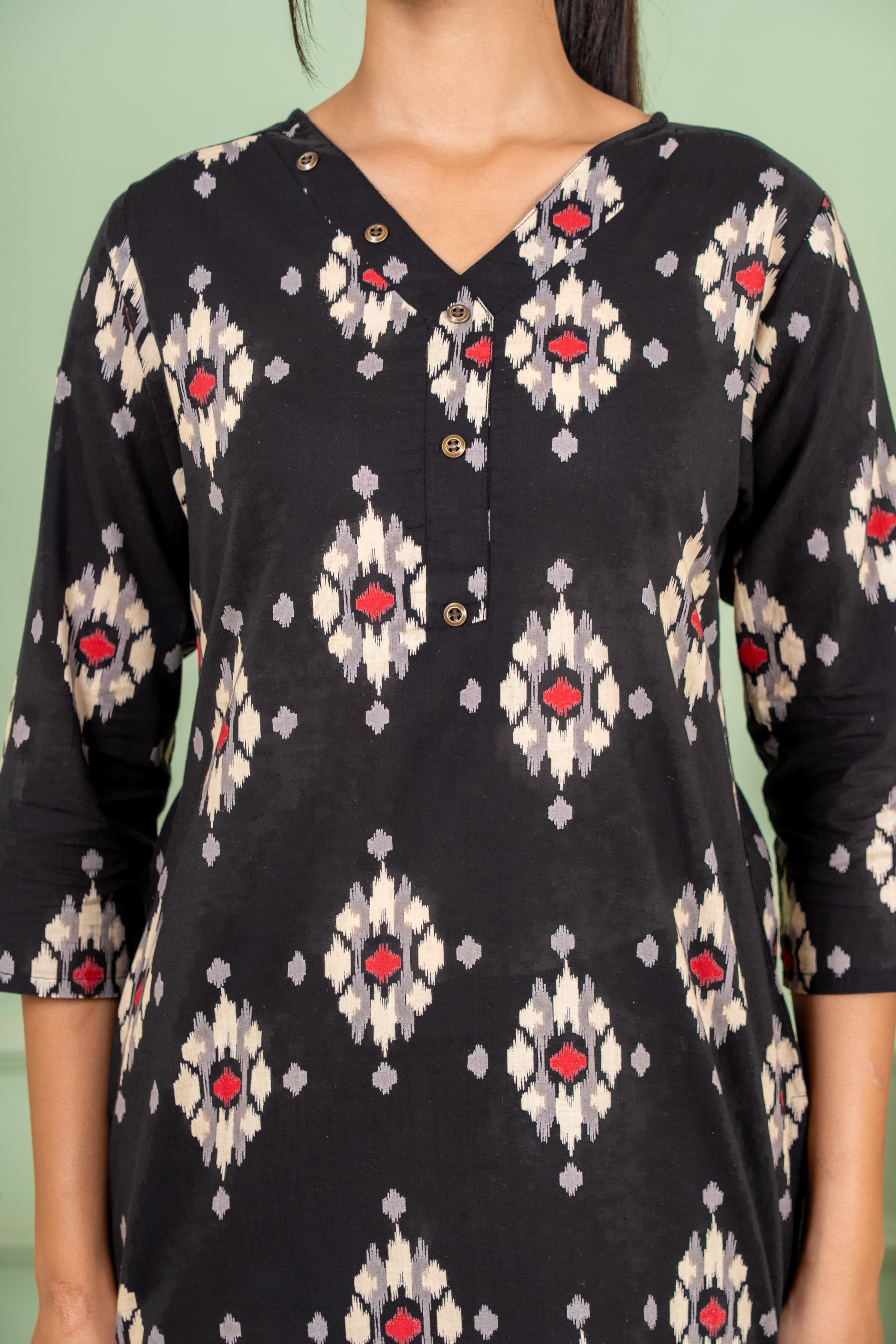 black discharge kurta set