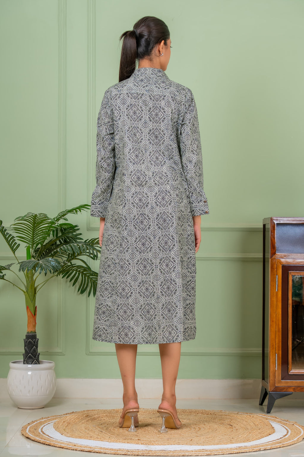 jasmine black Aline kurta