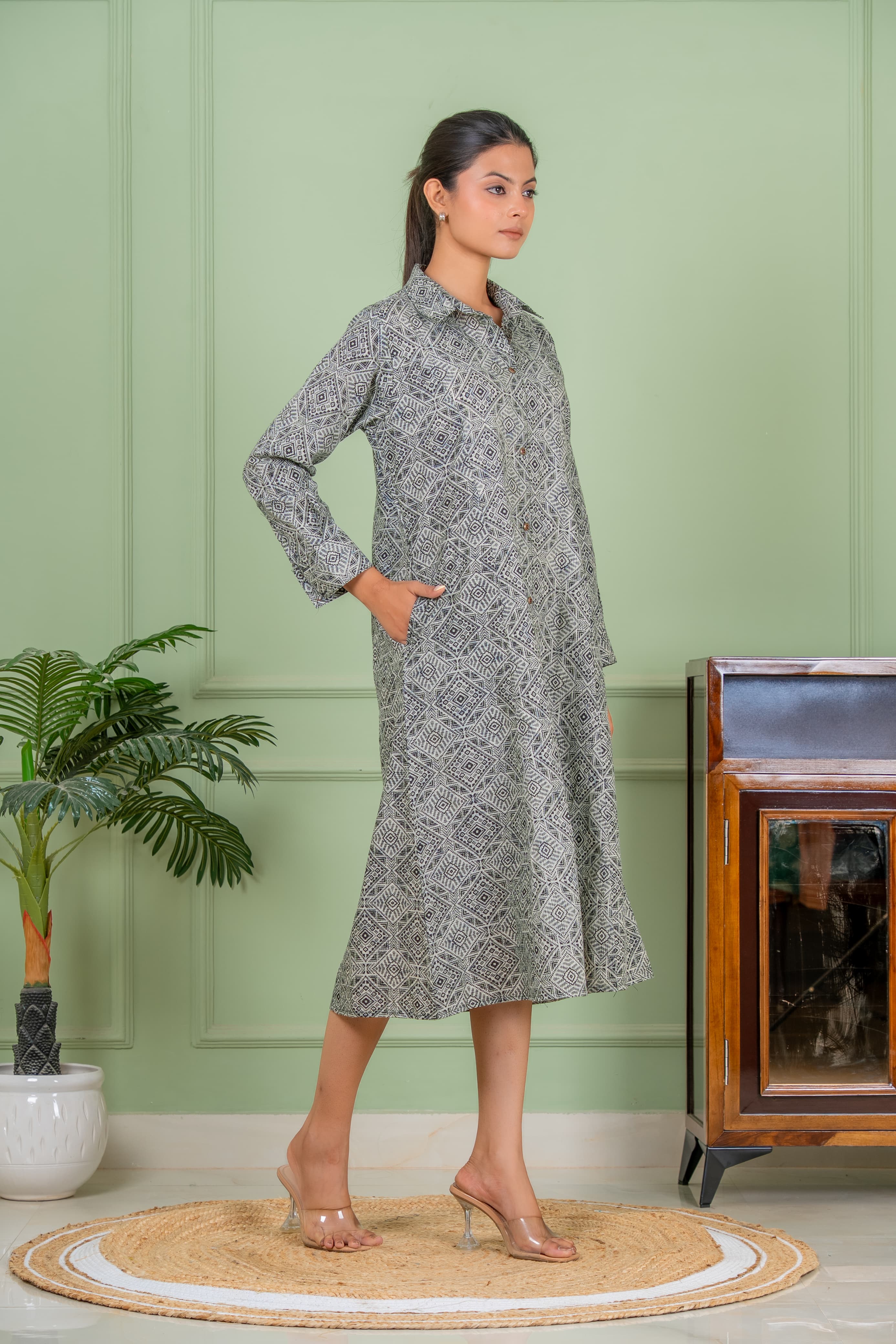 jasmine black Aline kurta
