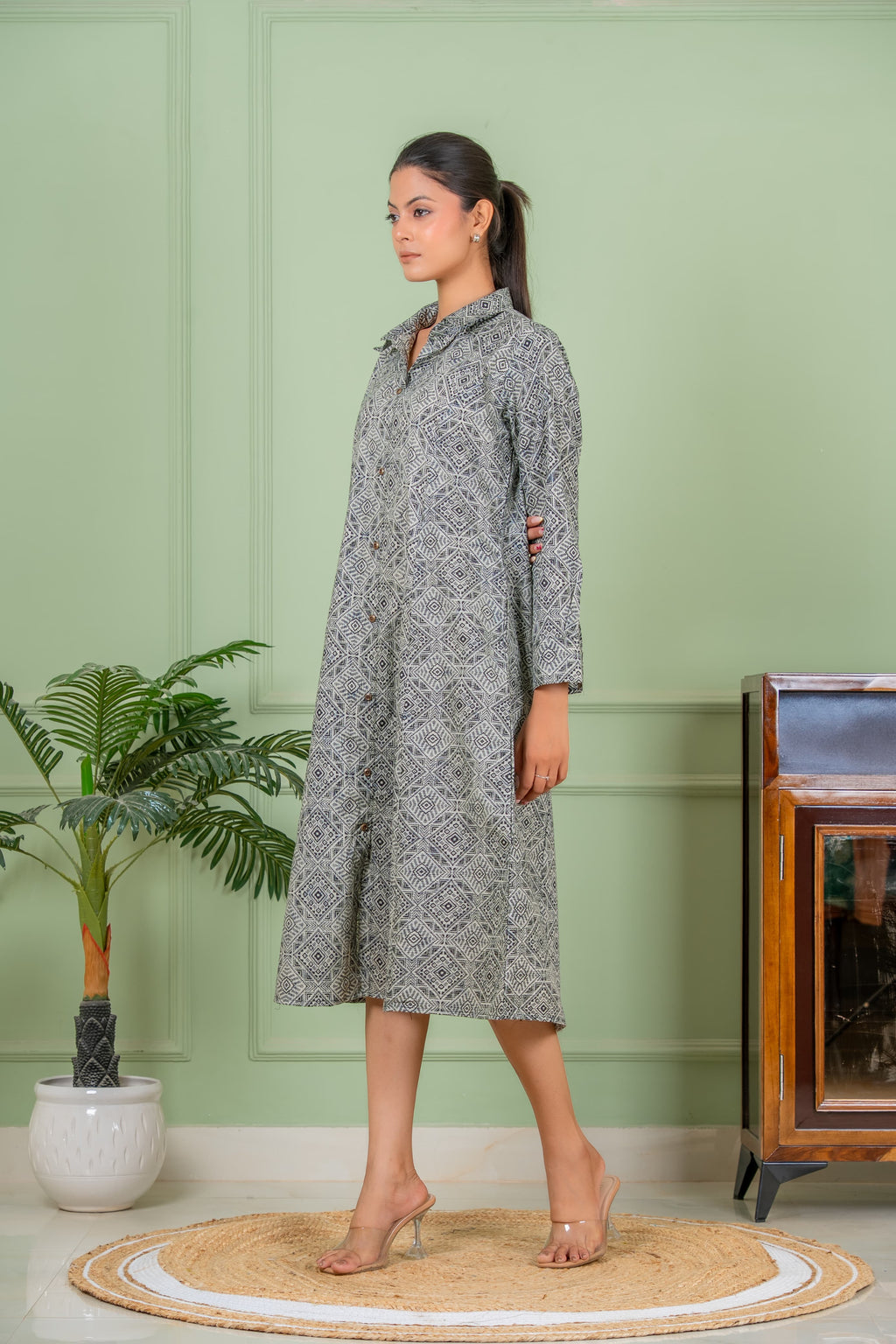 jasmine black Aline kurta