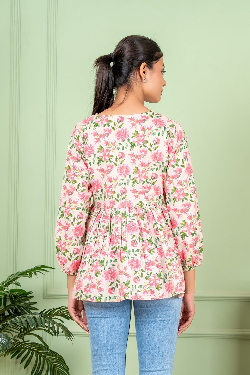 devine floral pink top