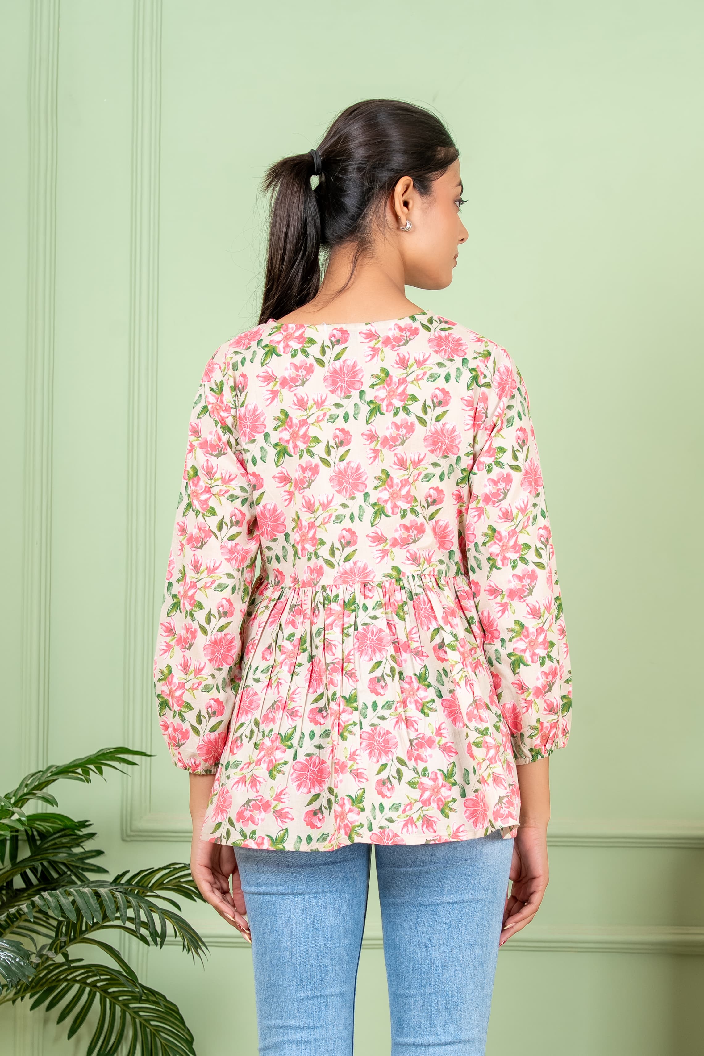devine floral pink top