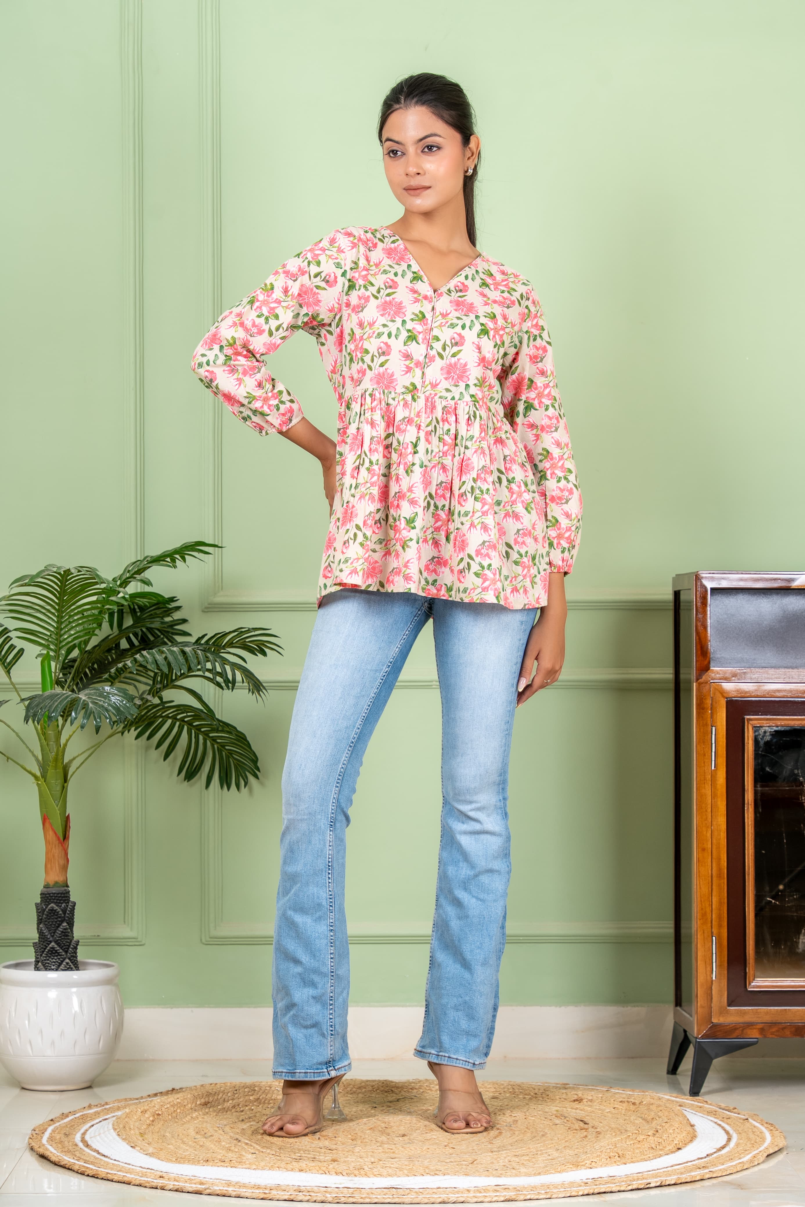 devine floral pink top