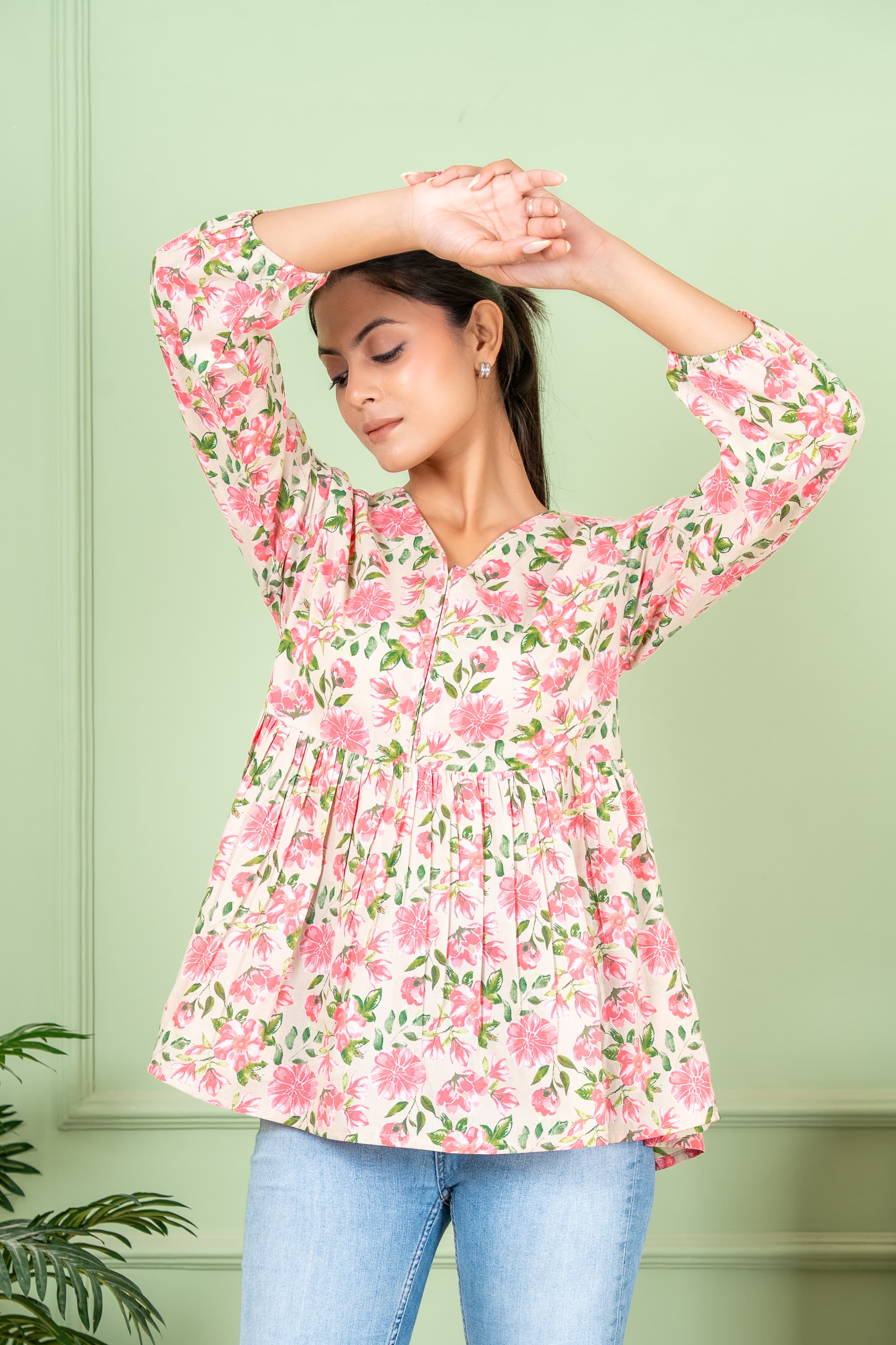 devine floral pink top