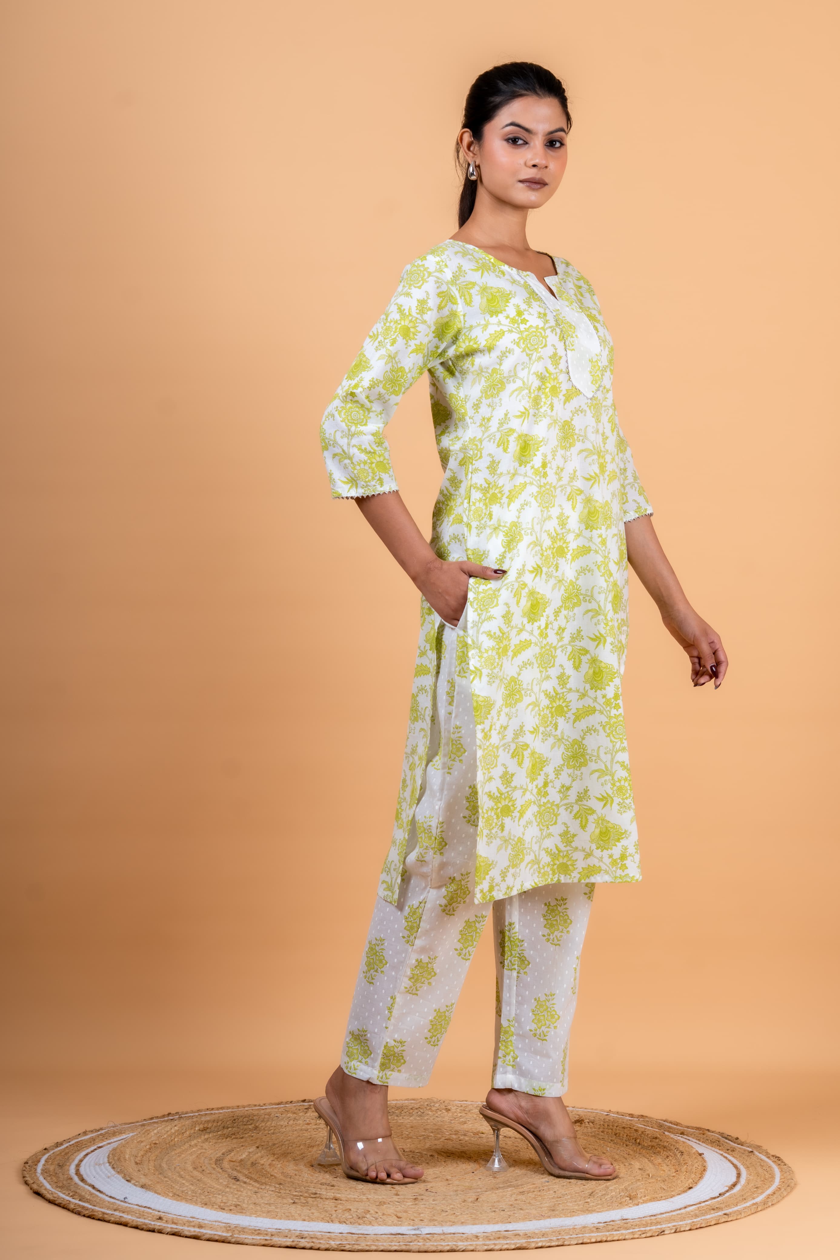 Kimi green kurta set