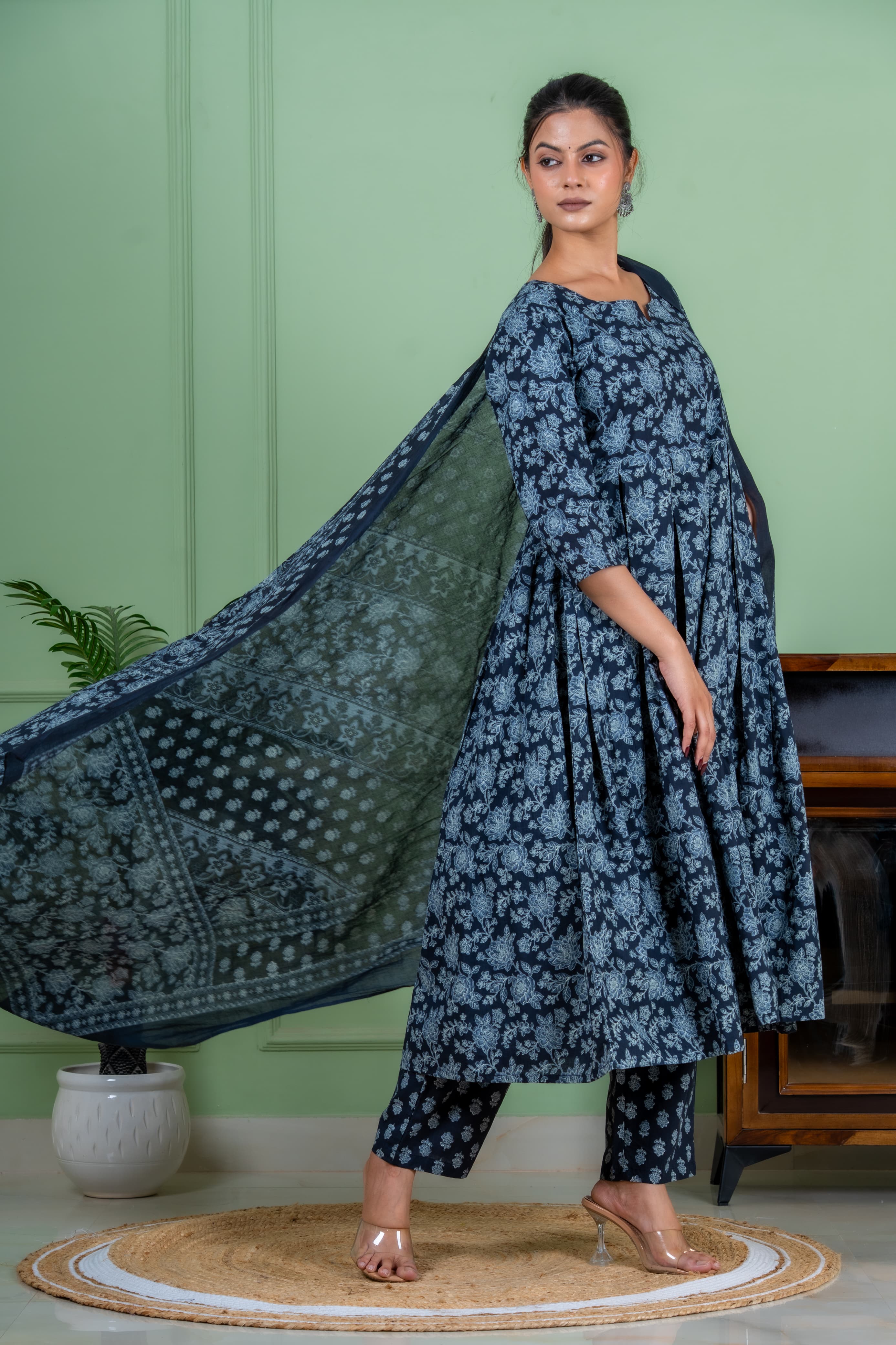 Moon night dupatta set