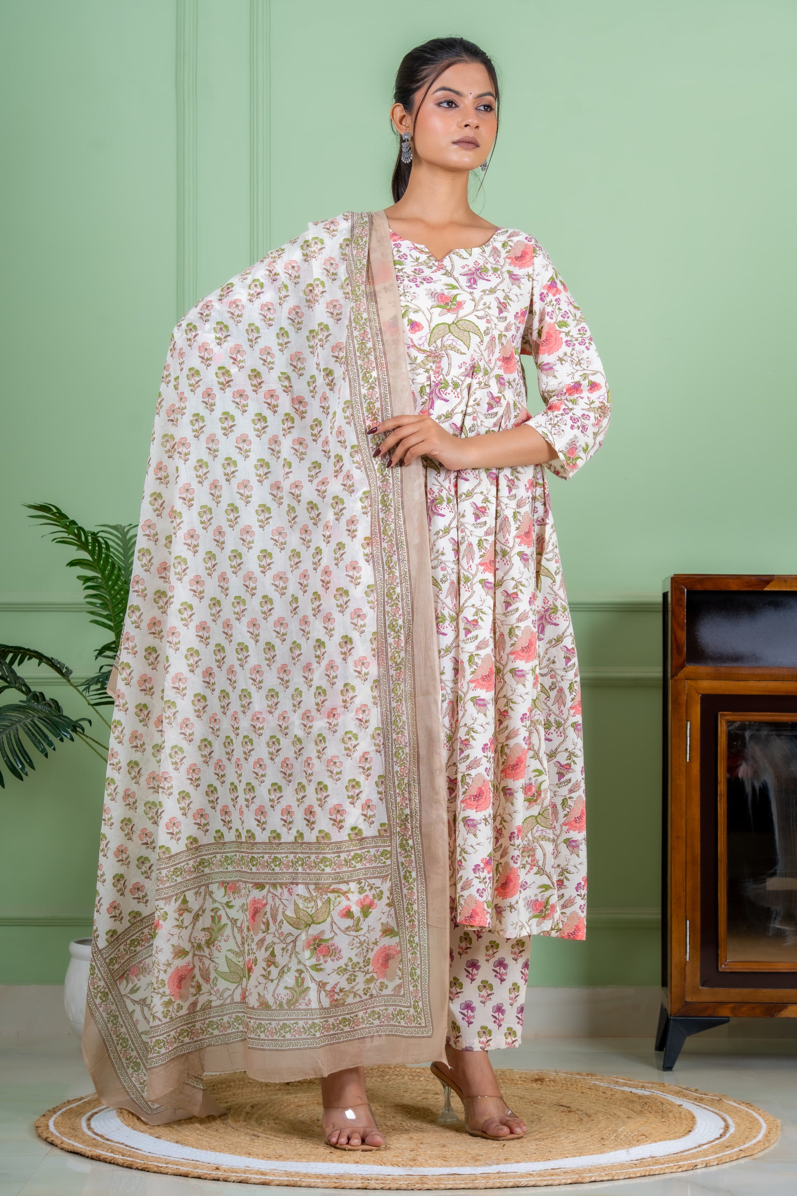 Flow dupatta set
