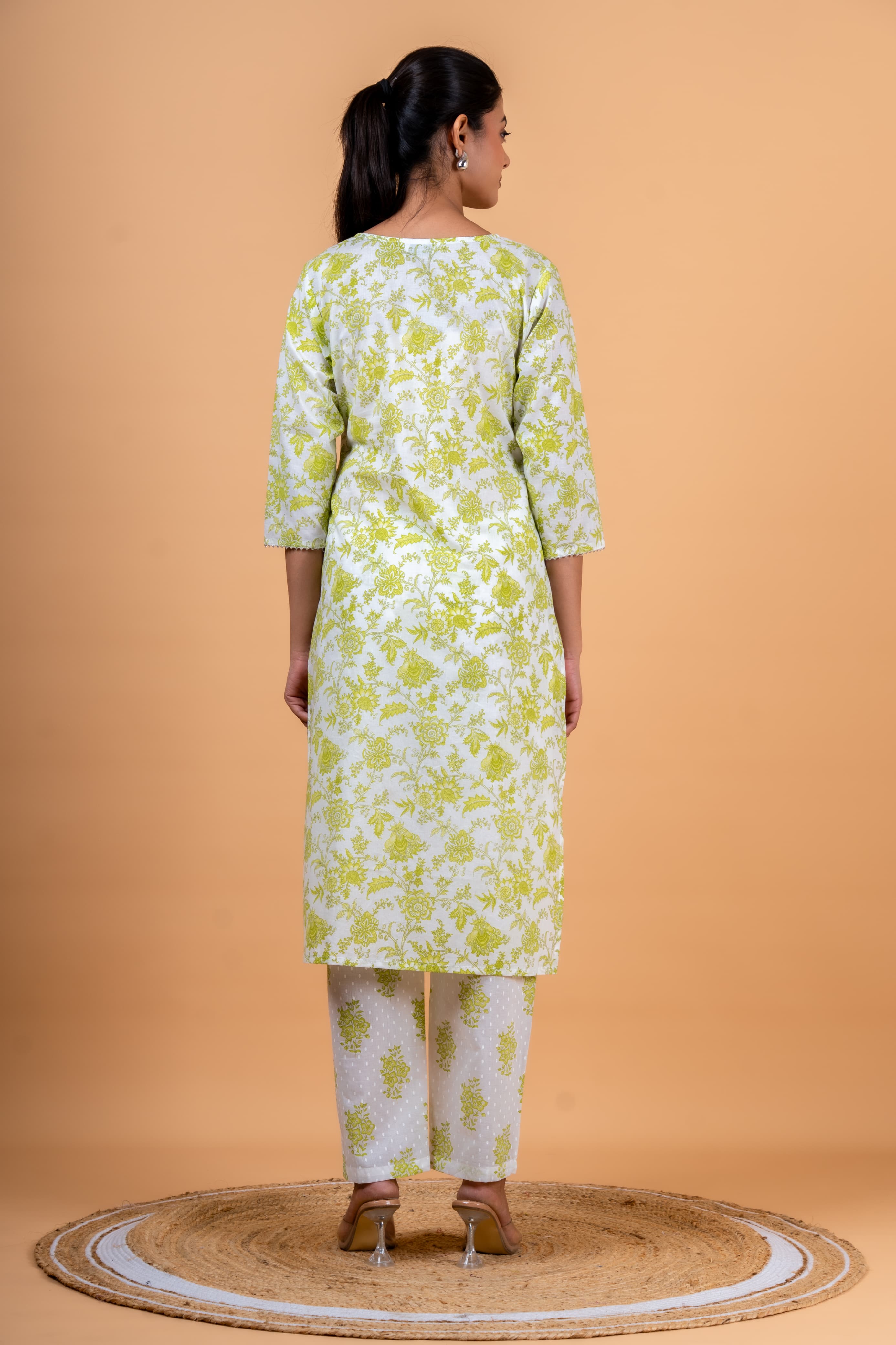 Kimi green kurta set